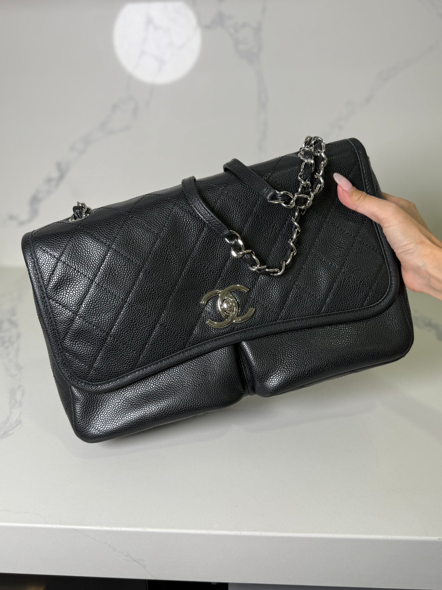 Lg cc vintage flap
