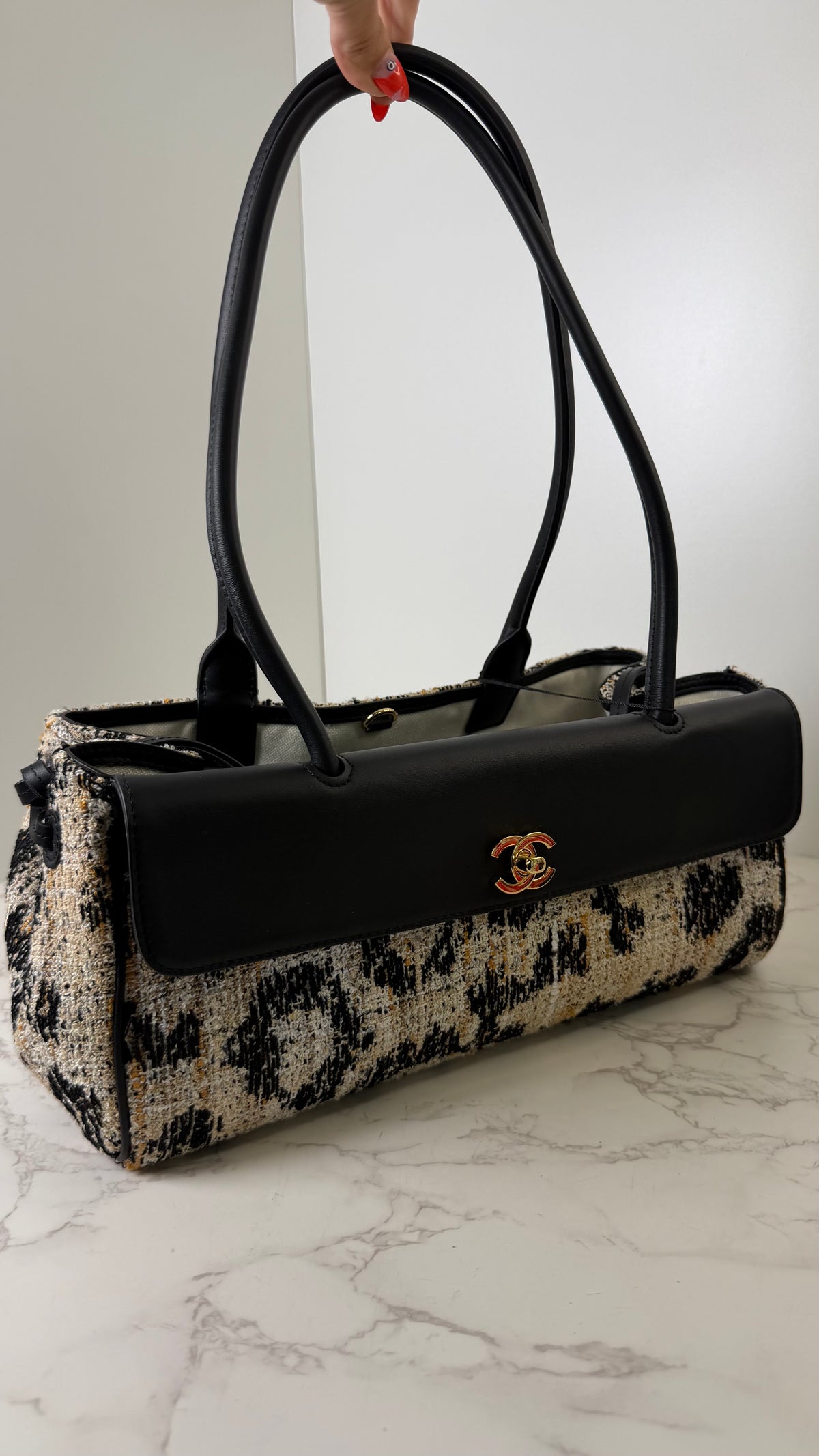 Cc leopard tweed shoulder