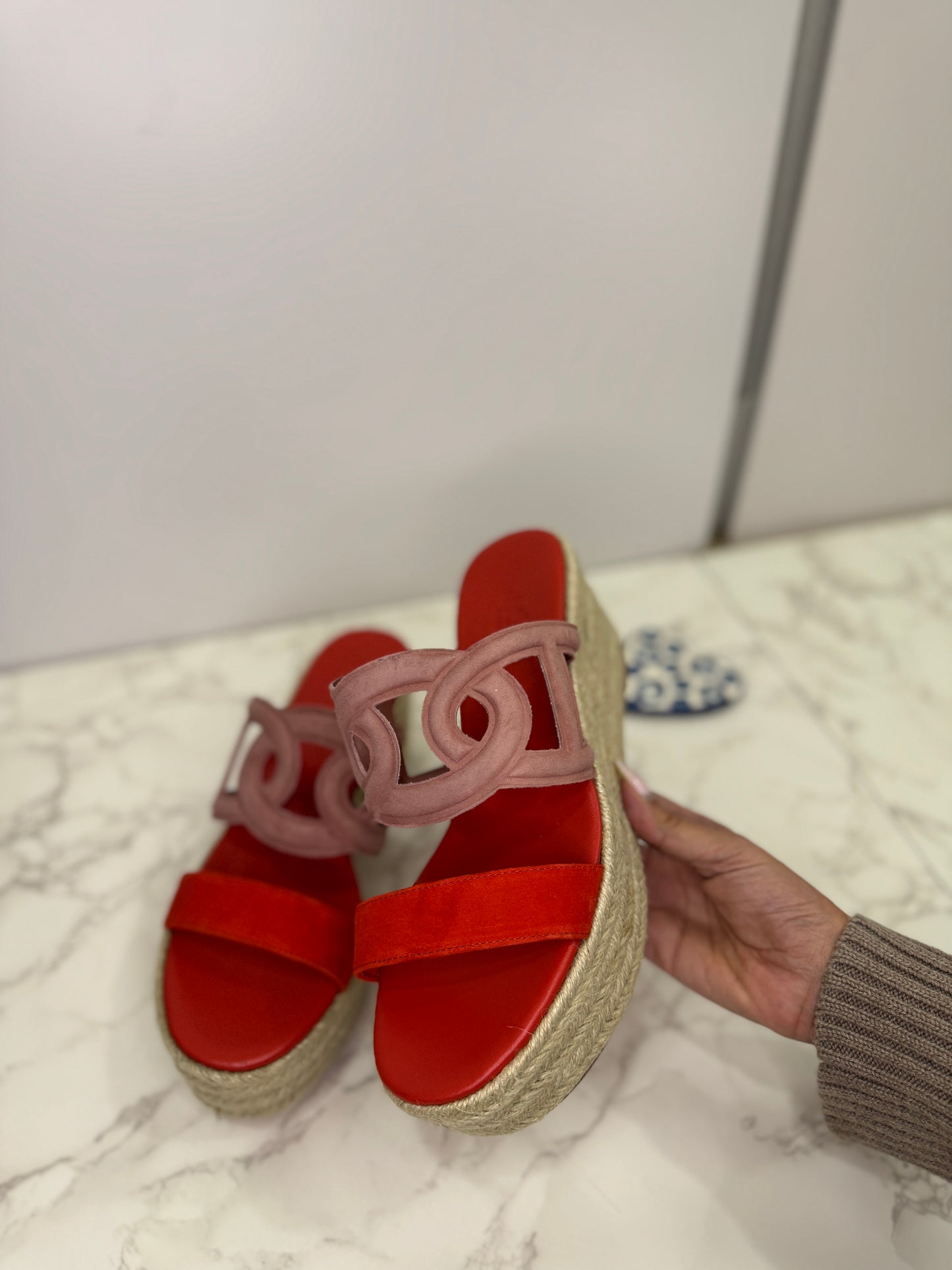 H wedges