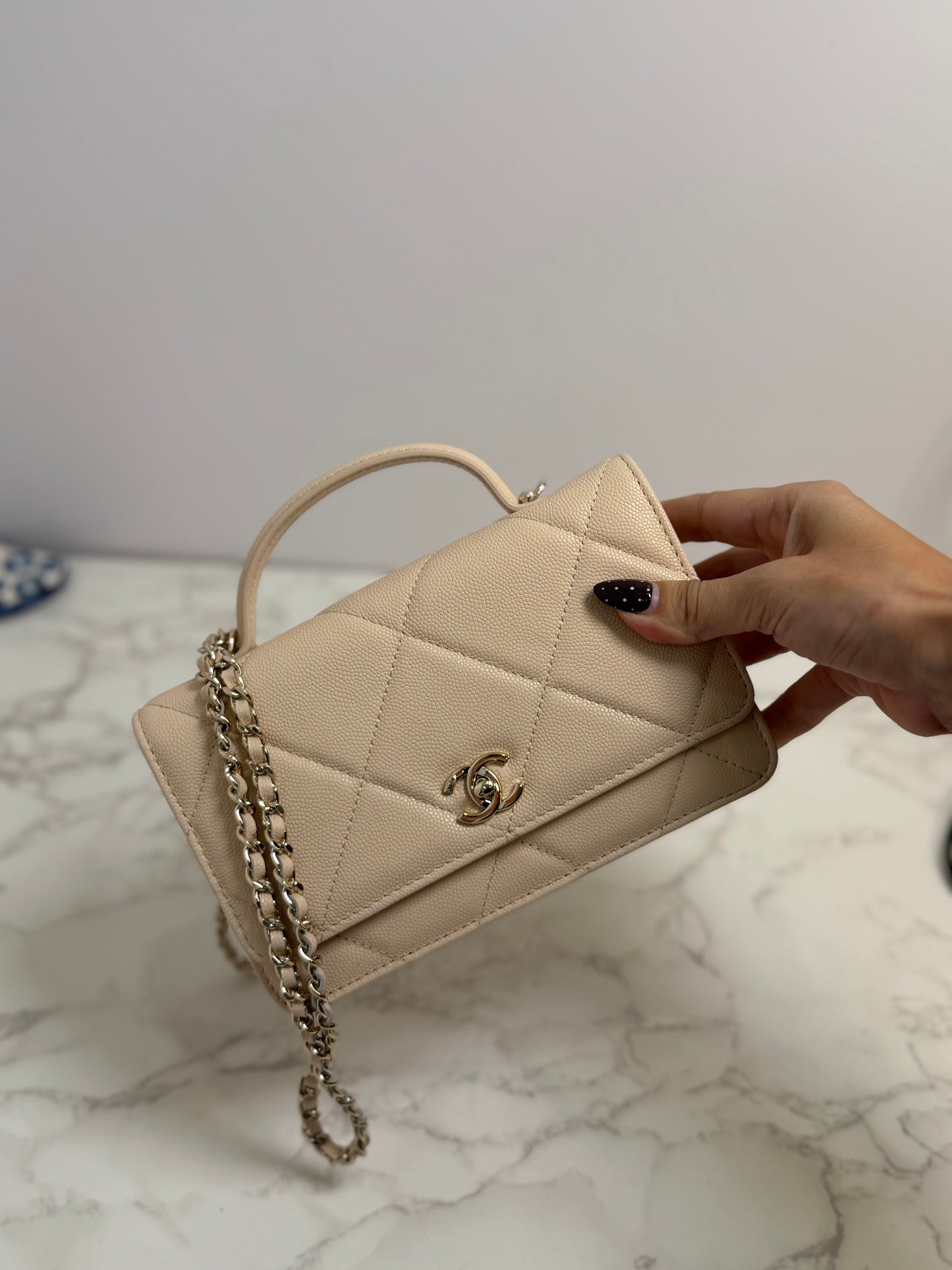 Cc top handle woc