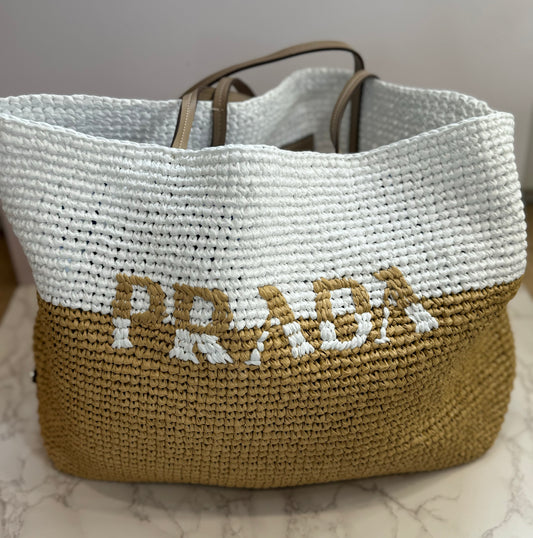 WOVEN BEACH BAG