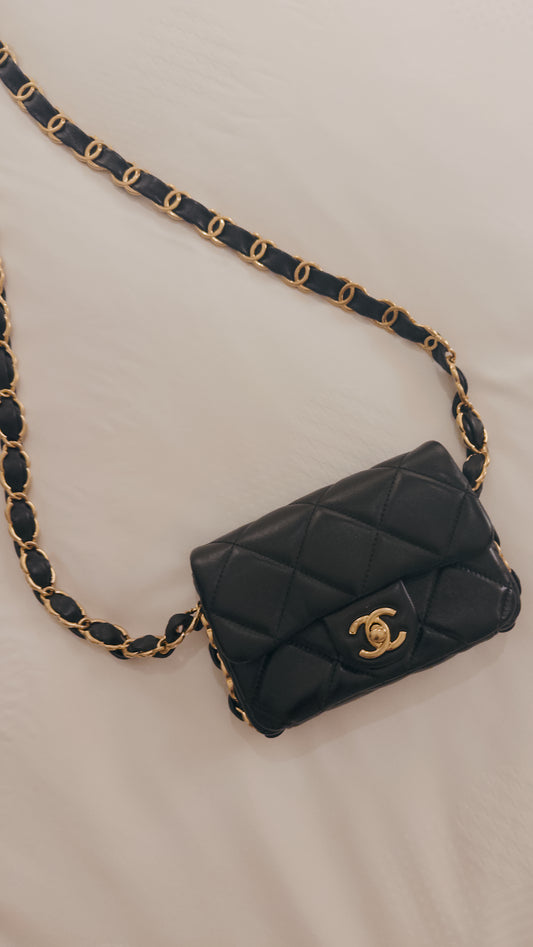 Chain flap bag