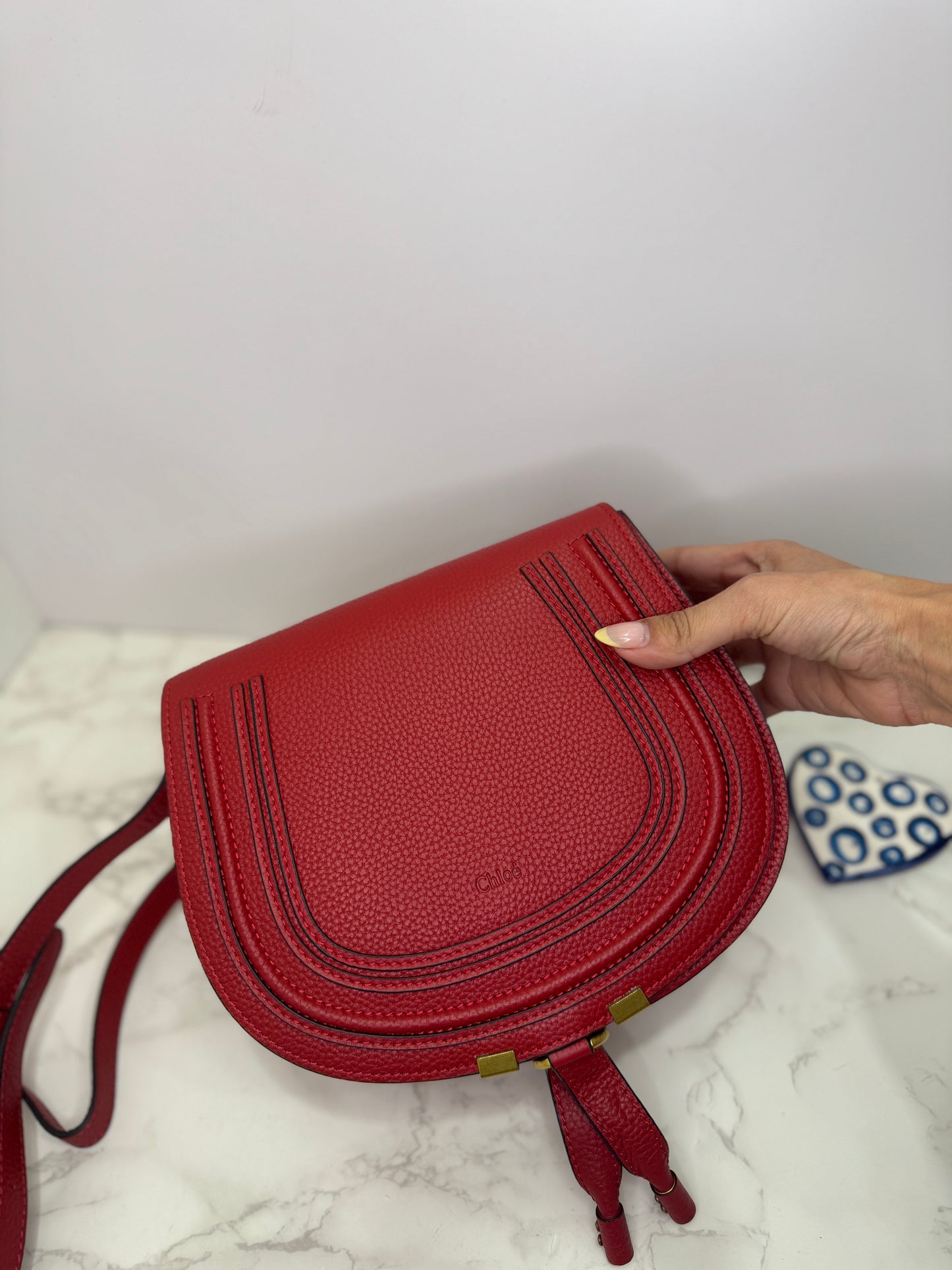 Chloe saddle